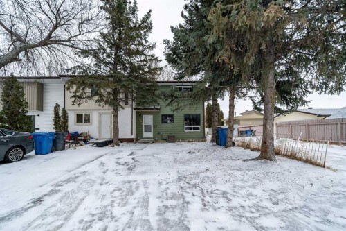 506 Clennel Crescent Se, Medicine Hat, AB - Outdoor