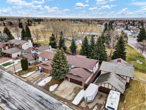 7 Rideau Crescent Se, Medicine Hat, AB - Outdoor With View