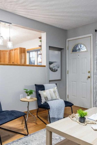 1122 Ross Street Se, Medicine Hat, AB - Indoor