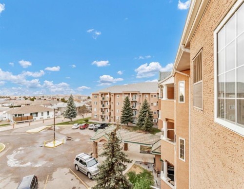 431-278 Park Meadows Drive Se, Medicine Hat, AB - Outdoor