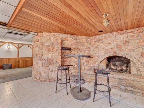 2210 Upland Drive Se, Medicine Hat, AB - 