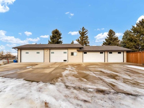 2210 Upland Drive Se, Medicine Hat, AB - Outdoor