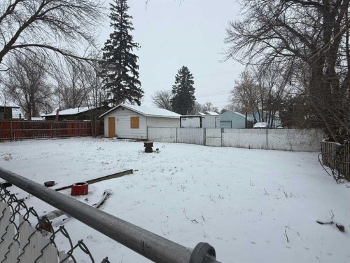 216 Centre Street, Brooks, AB 