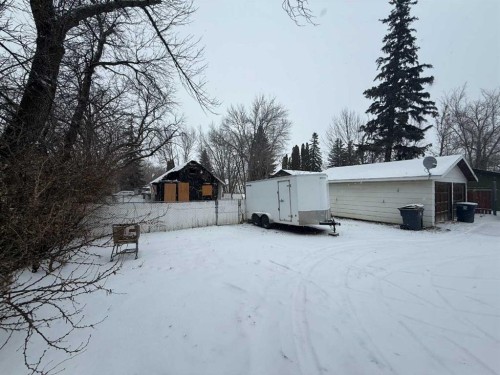 216 Centre Street, Brooks, AB 