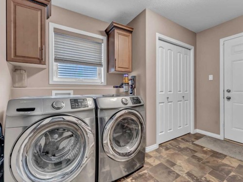 251 Somerside Way Se, Medicine Hat, AB 