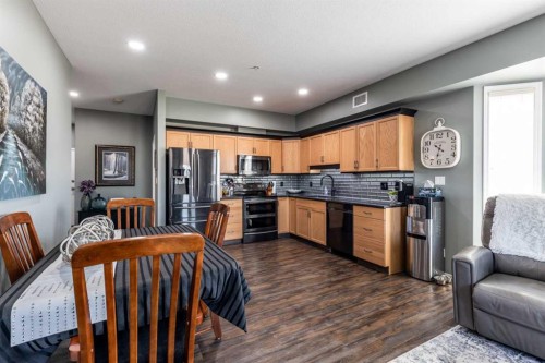 209-105 Main Street South, Redcliff, AB - Indoor