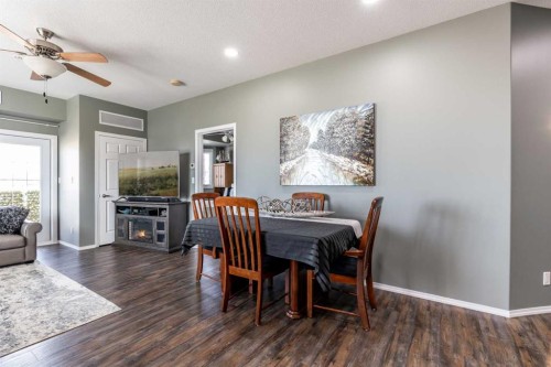 209-105 Main Street South, Redcliff, AB - Indoor