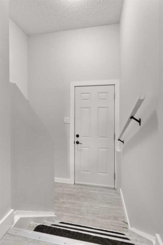 70 Colter Crescent Nw, Medicine Hat, AB - Indoor Photo Showing Other Room