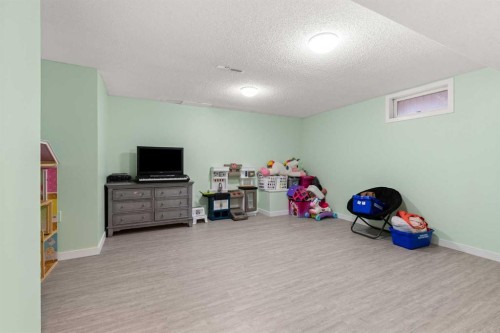 70 Colter Crescent Nw, Medicine Hat, AB - Indoor