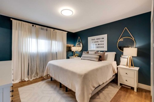 157 Calder Road Se, Medicine Hat, AB - Indoor Photo Showing Bedroom