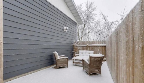 157 Calder Road Se, Medicine Hat, AB - Outdoor With Exterior