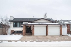 8 Rideau Close SE Medicine Hat, AB T1B 3Y1
