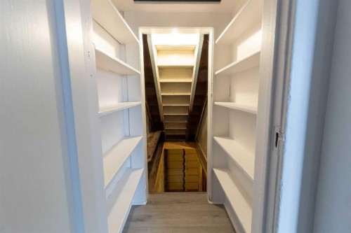 80 Pacific Avenue, Irvine, AB - Indoor With Storage