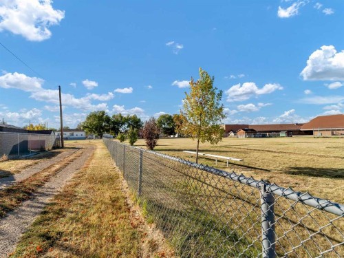 80 Pacific Avenue, Irvine, AB - Outdoor With View