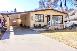 211 3 Street NE Medicine Hat, AB T1A 5M4