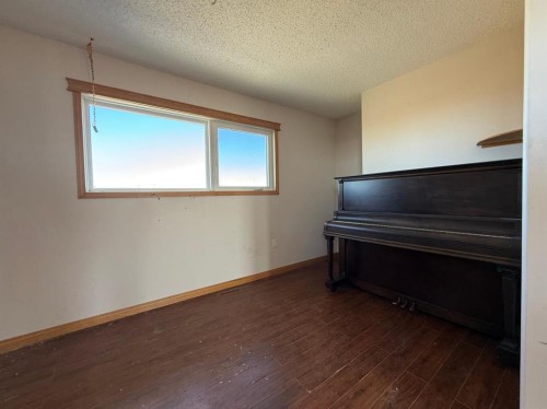 14515 Range Road 93, Rural Cypress County, AB - Indoor Photo Showing Other Room