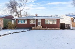 443 11 Street SW Medicine Hat, AB T1A 4S8