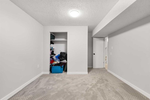 70 Colter Crescent Nw, Medicine Hat, AB - Indoor Photo Showing Other Room