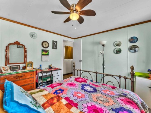 125 Foster Street Se, Seven Persons, AB - Indoor