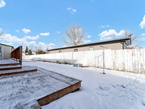 125 Foster Street Se, Seven Persons, AB - Outdoor