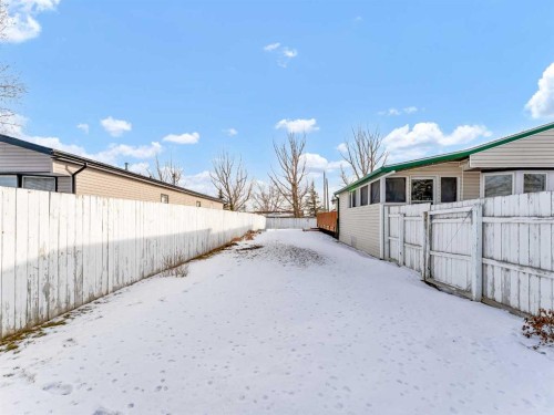 125 Foster Street Se, Seven Persons, AB - Outdoor