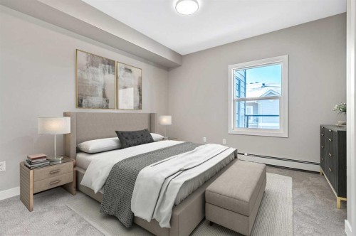 302-21 Ranchlands Boulevard Ne, Medicine Hat, AB - Indoor Photo Showing Bedroom