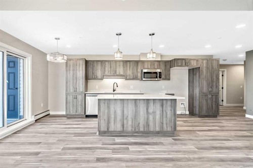 302-21 Ranchlands Boulevard Ne, Medicine Hat, AB - Indoor Photo Showing Kitchen With Upgraded Kitchen
