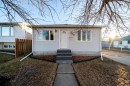 509 3 Street Se, Redcliff, AB  - Outdoor 