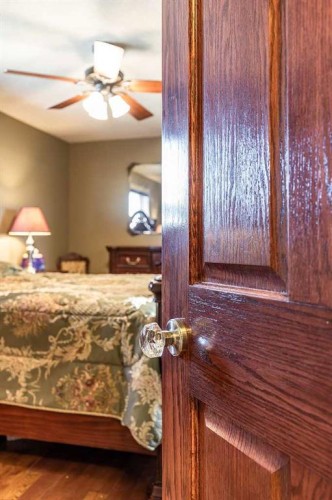 770 Eagle Ridge Drive, Dunmore, AB - Indoor Photo Showing Bedroom