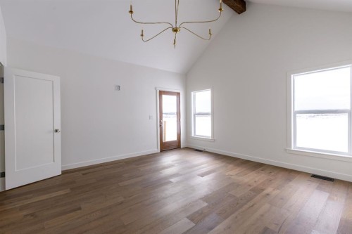 33080 Range Road 61, Rural Mountain View County, AB - Indoor Photo Showing Other Room