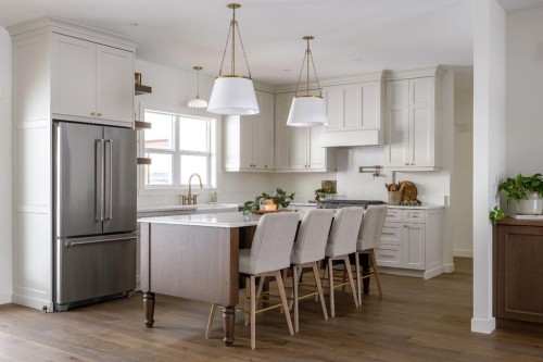 33080 Range Road 61, Rural Mountain View County, AB - Indoor Photo Showing Kitchen With Upgraded Kitchen