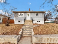 198 1 Street NE Medicine Hat, AB T1A 5K3