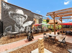 651 2 Street SE Medicine Hat, AB T1A 0C8