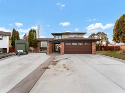 35 Horner Court NE Medicine Hat, AB T1C 1M1