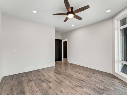 34 Palisades Way Ne, Medicine Hat, AB - Indoor Photo Showing Other Room