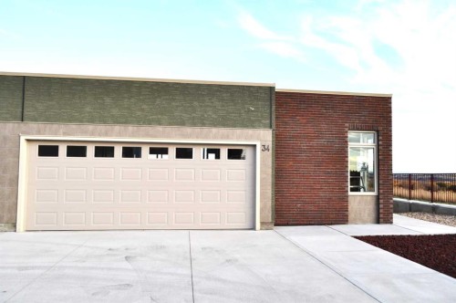 34 Palisades Way Ne, Medicine Hat, AB - Outdoor