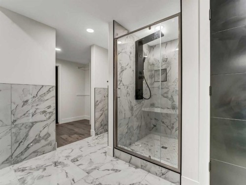 34 Palisades Way Ne, Medicine Hat, AB - Indoor Photo Showing Bathroom