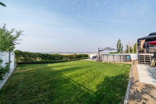 110 Redcliff Way Sw, Redcliff, AB - Outdoor