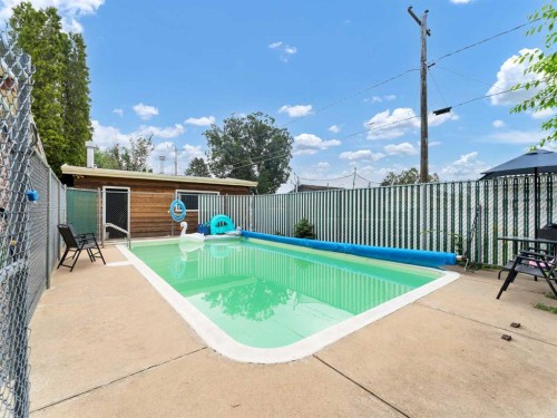 164 Muir Crescent Nw, Medicine Hat, AB - Outdoor