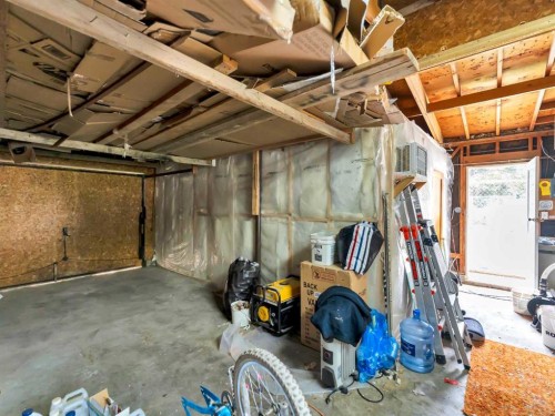 164 Muir Crescent Nw, Medicine Hat, AB - Indoor Photo Showing Basement