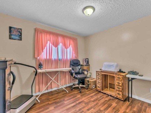 12002 Range Road 65, Rural Cypress County, AB - Indoor Photo Showing Other Room