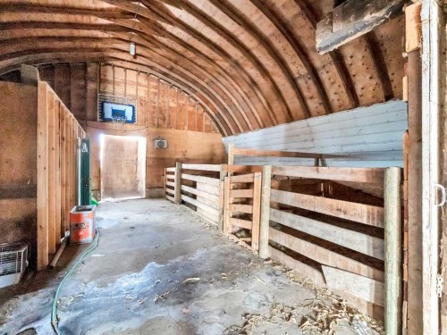 12002 Range Road 65, Rural Cypress County, AB - Indoor Photo Showing Other Room