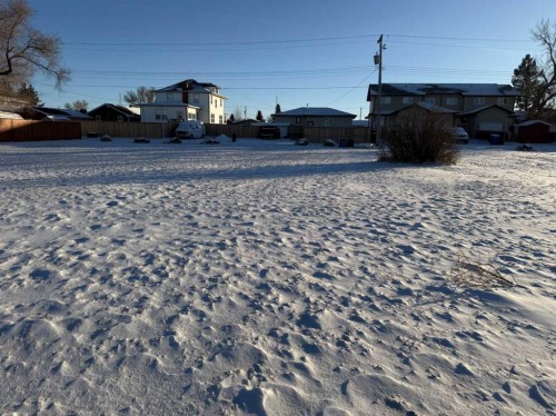 113 7 Avenue East, Bow Island, AB 