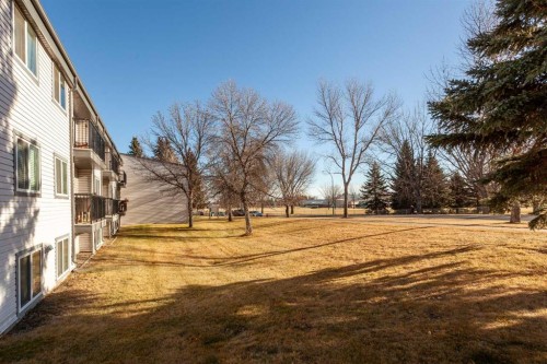 207B-295 Columbia Boulevard West, Lethbridge, AB - Outdoor