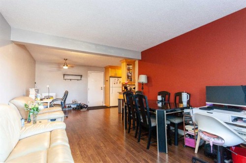 207B-295 Columbia Boulevard West, Lethbridge, AB - Indoor