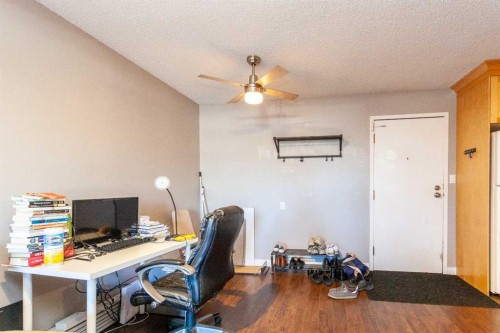 207B-295 Columbia Boulevard West, Lethbridge, AB - Indoor Photo Showing Office