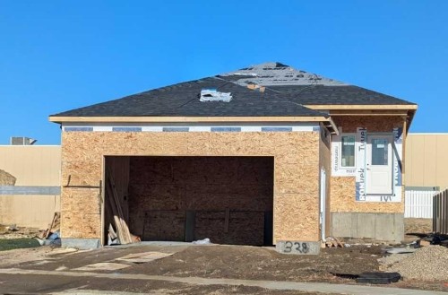 328 Somerside Road Se, Medicine Hat, AB - Outdoor