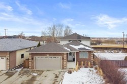 928 3 Street SW Redcliff, AB T0J 2P0