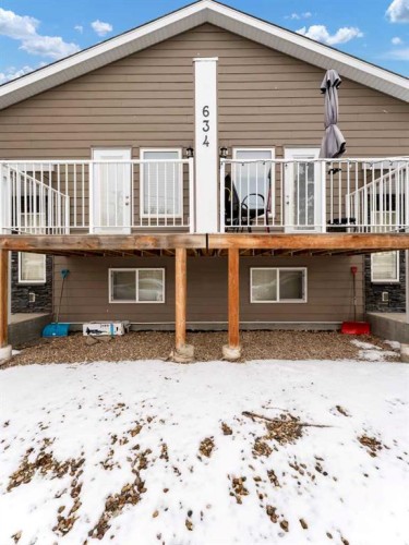 634 Industrial Avenue Se, Medicine Hat, AB - Outdoor With Deck Patio Veranda