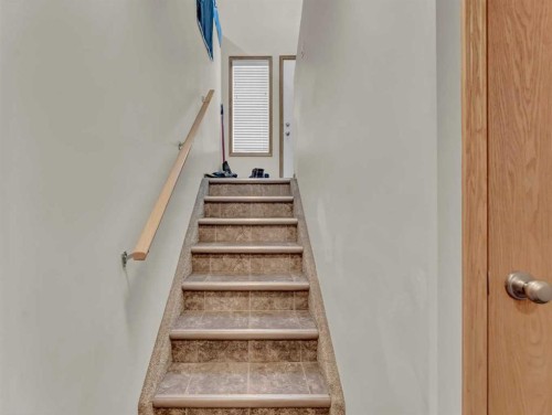 634 Industrial Avenue Se, Medicine Hat, AB - Indoor Photo Showing Other Room